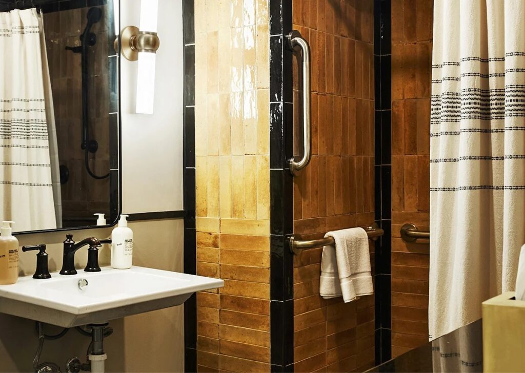 untoldbathroom