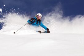 skigaarden-hemsedal-norway-ski-resort-people-skiing-children-playing-84-main-fullscreen